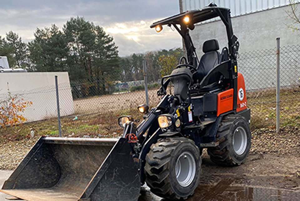 KUBOTA RT160